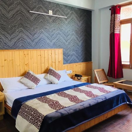 Hotel Corner Retreat Manāli Extérieur photo